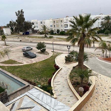 Super Appartement Avec 5 Piscines En Residence Monastir Luaran gambar