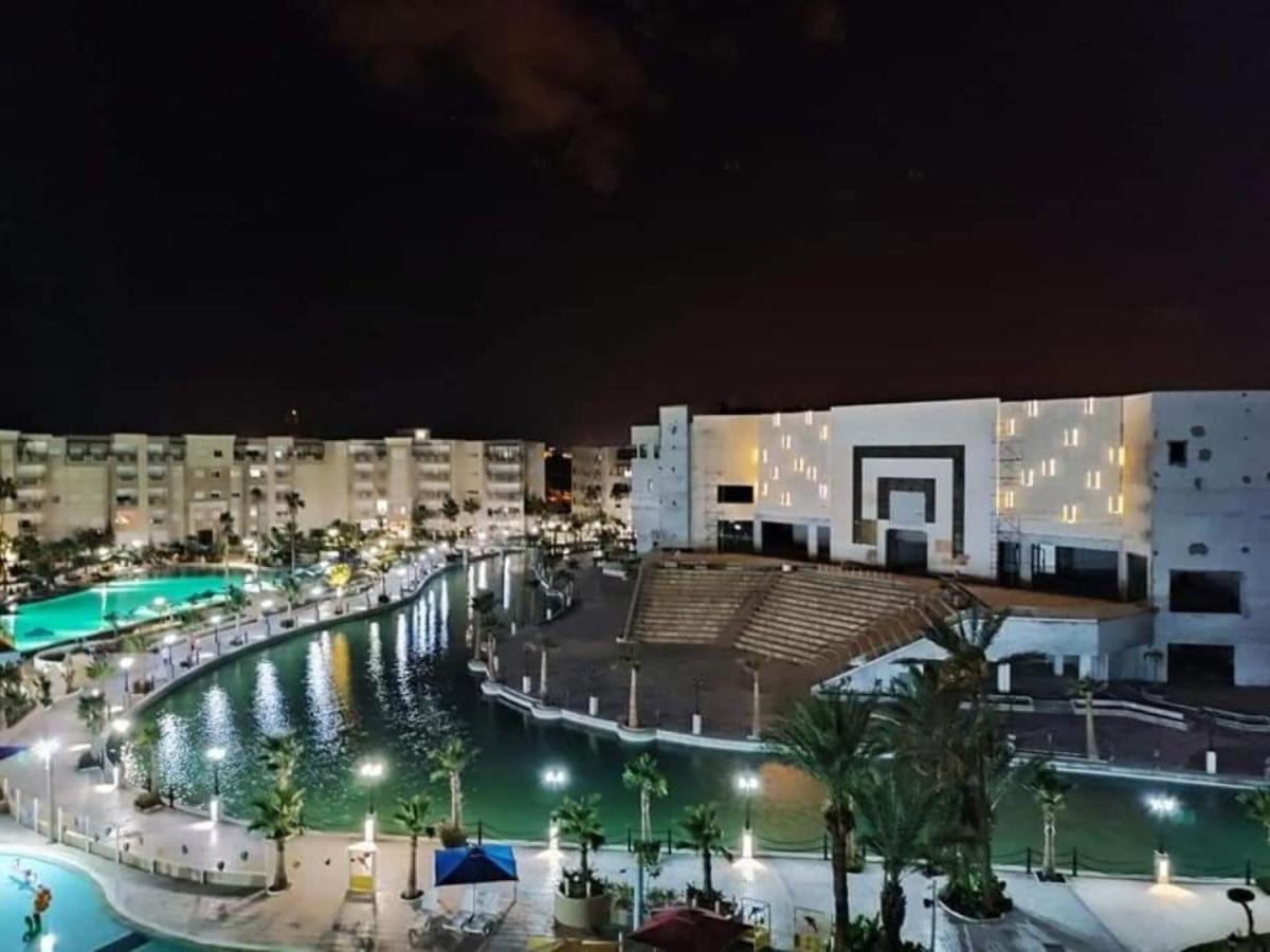 Super Appartement Avec 5 Piscines En Residence Monastir Luaran gambar