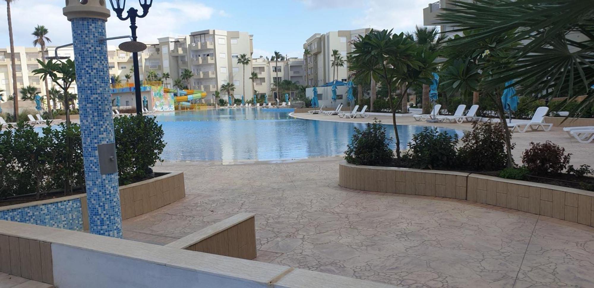 Super Appartement Avec 5 Piscines En Residence Monastir Luaran gambar